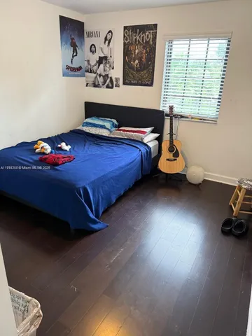 $509,900 | 424 Northeast 194th Terrace, Miami, FL 33179