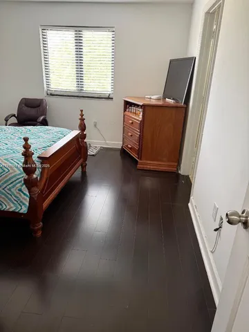 $509,900 | 424 Northeast 194th Terrace, Miami, FL 33179