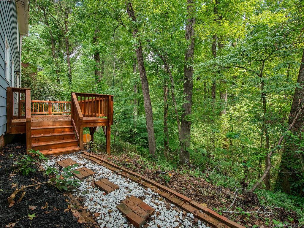 7325 Thermal Road Charlotte, NC 28211 - Photo 22 of 24 Gallery Image 22
