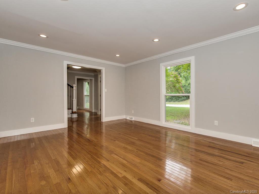 7325 Thermal Road Charlotte, NC 28211 - Photo 5 of 24 Gallery Image 5