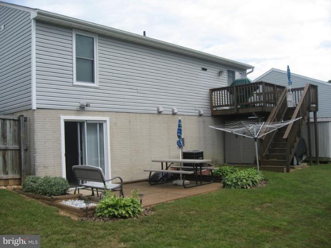 202 E Road Mount Airy, MD 21771 - Photo 14 of 19 Exterior (Rear)