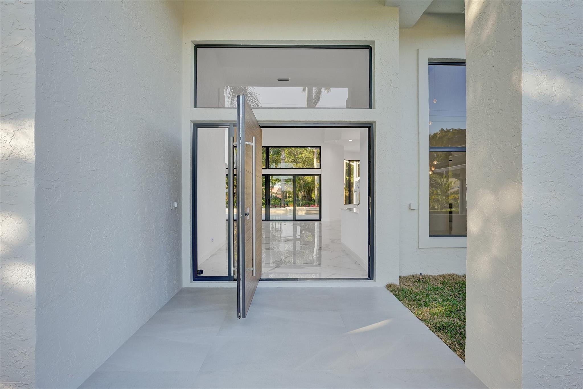 4701 Pine Tree Drive Boynton Beach, FL 33436 - Photo 3 of 76 Photo 3