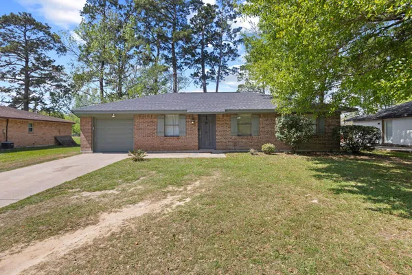 $174,500 | 500 Tall Pines Street, Vidor, TX 77662