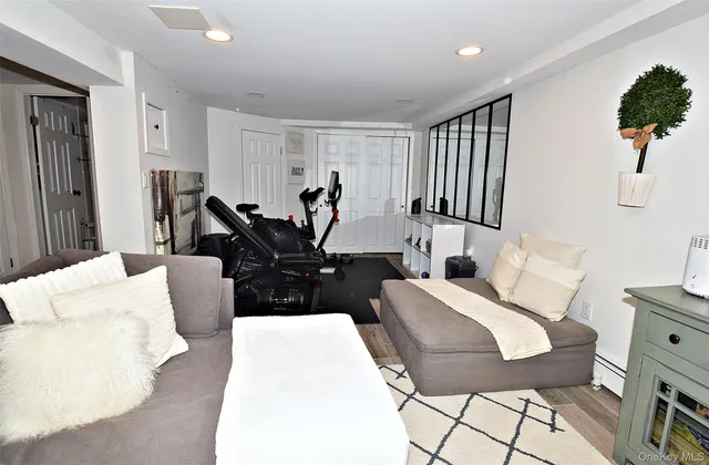 $725,000 | 31 Armell Street, Huntington Station, NY 11746