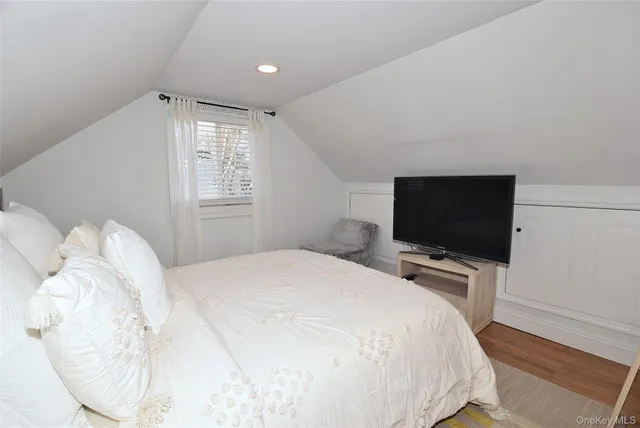 $725,000 | 31 Armell Street, Huntington Station, NY 11746