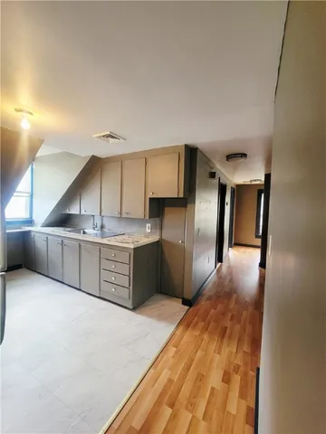 $1,600 | 23 Young Street, Pawtucket, RI 02860