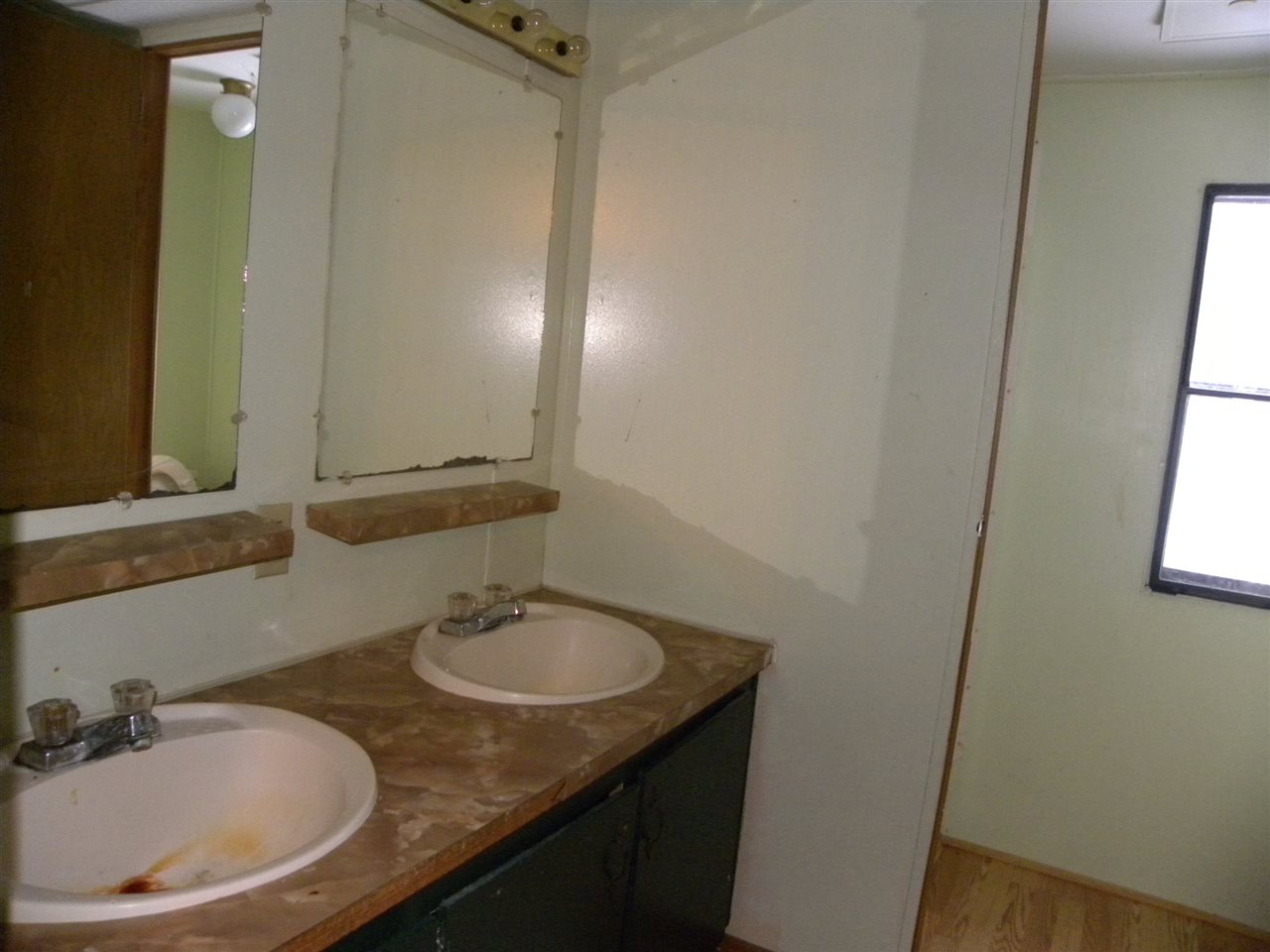 563 South Wheelock Road Lyndon, VT 05851 - Photo 11 of 14 Gallery Image 11