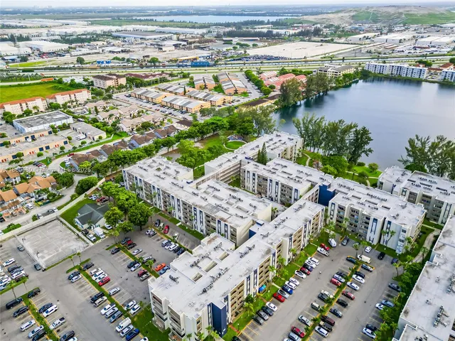 an aerial view of lake residential house with outdoor space