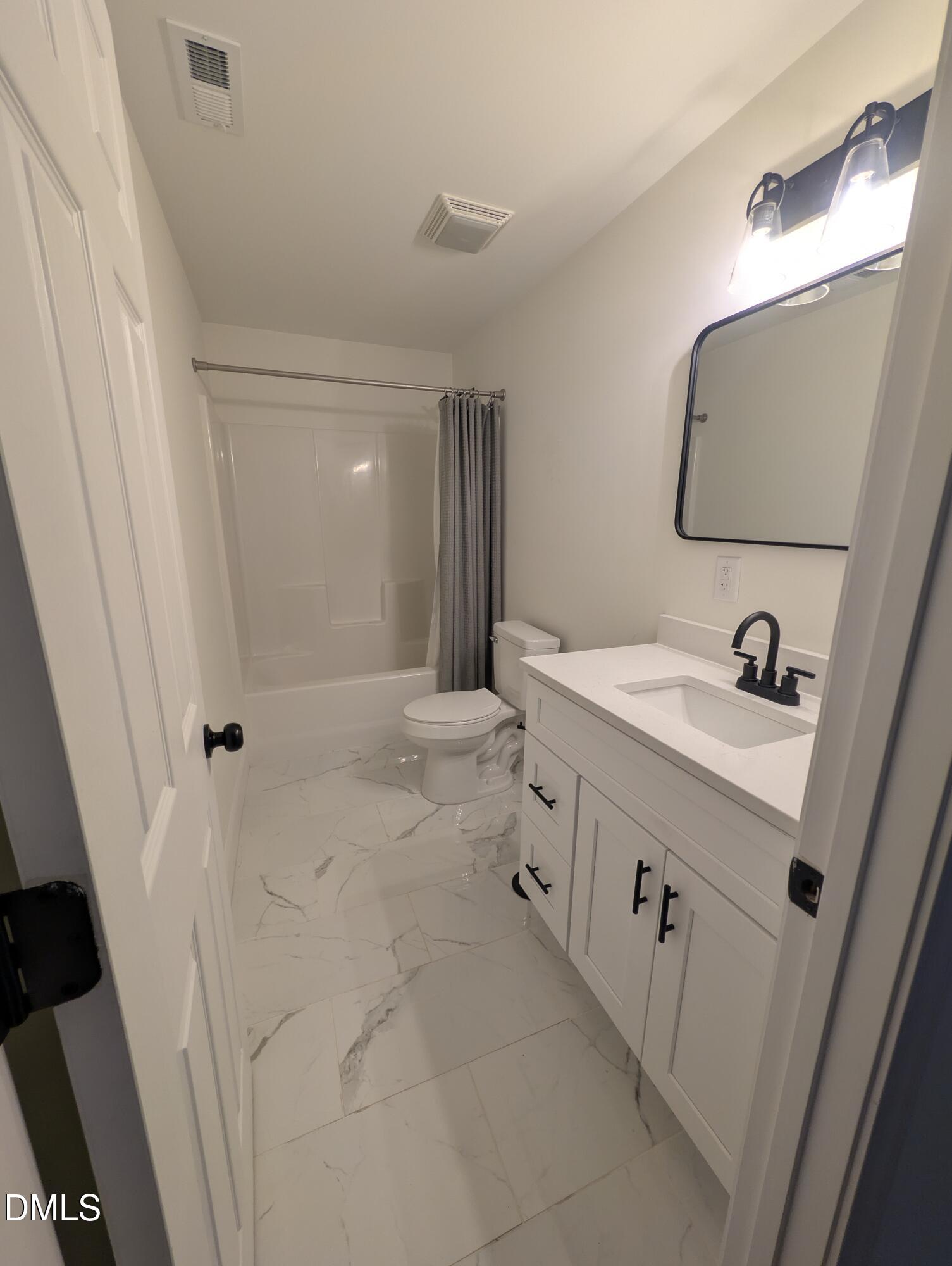 111 Dunstan Avenue Durham, NC 27707 - Photo 5 of 14 Image 05