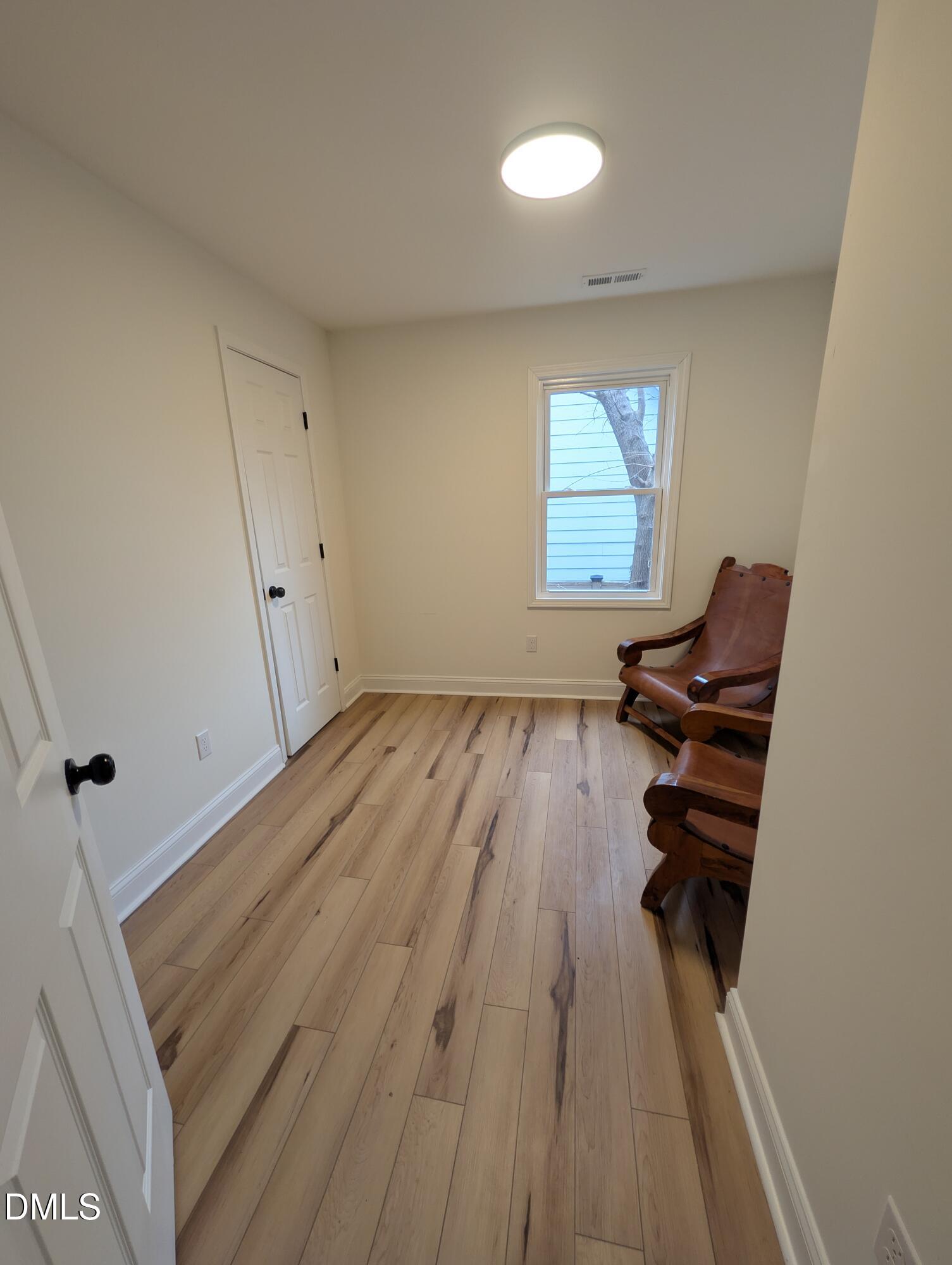 111 Dunstan Avenue Durham, NC 27707 - Photo 6 of 14 Image 06