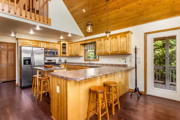 $495,000 | 111 Trophy Buck Point, Murphy, NC 28906