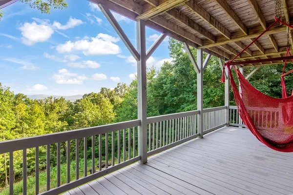 $495,000 | 111 Trophy Buck Point, Murphy, NC 28906