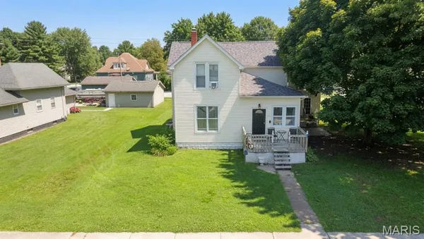 $165,000 | 111 West 4th N Street, Mount Olive, IL 62069