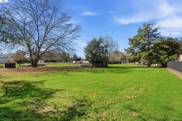$2,375,000 | 1450 Finley Road, Pleasanton, CA 94588