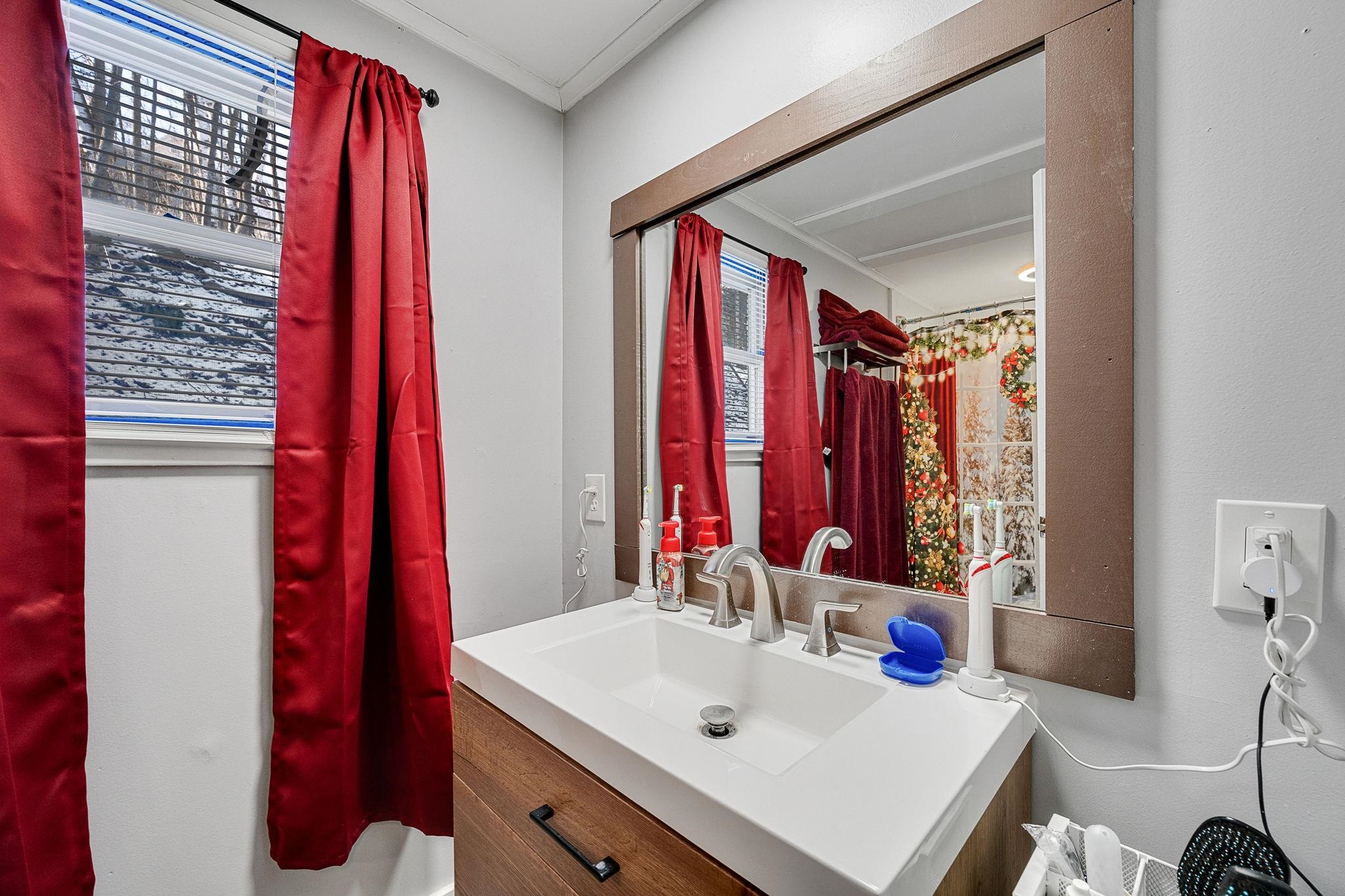 41 Branch Street Barre, VT 05641 - Photo 15 of 33