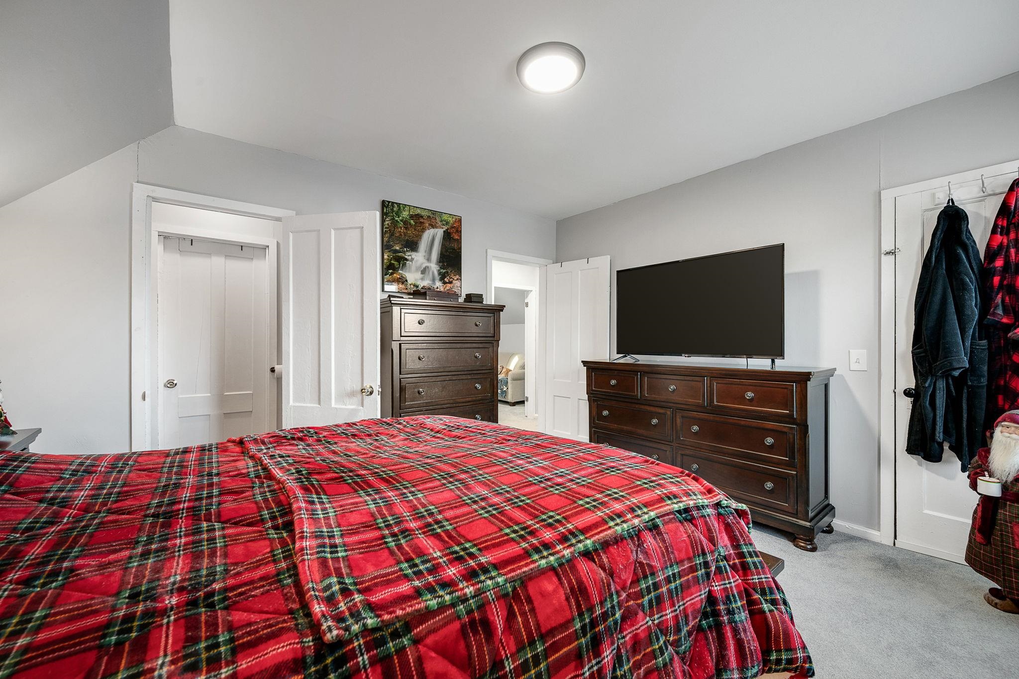 41 Branch Street Barre, VT 05641 - Photo 18 of 33