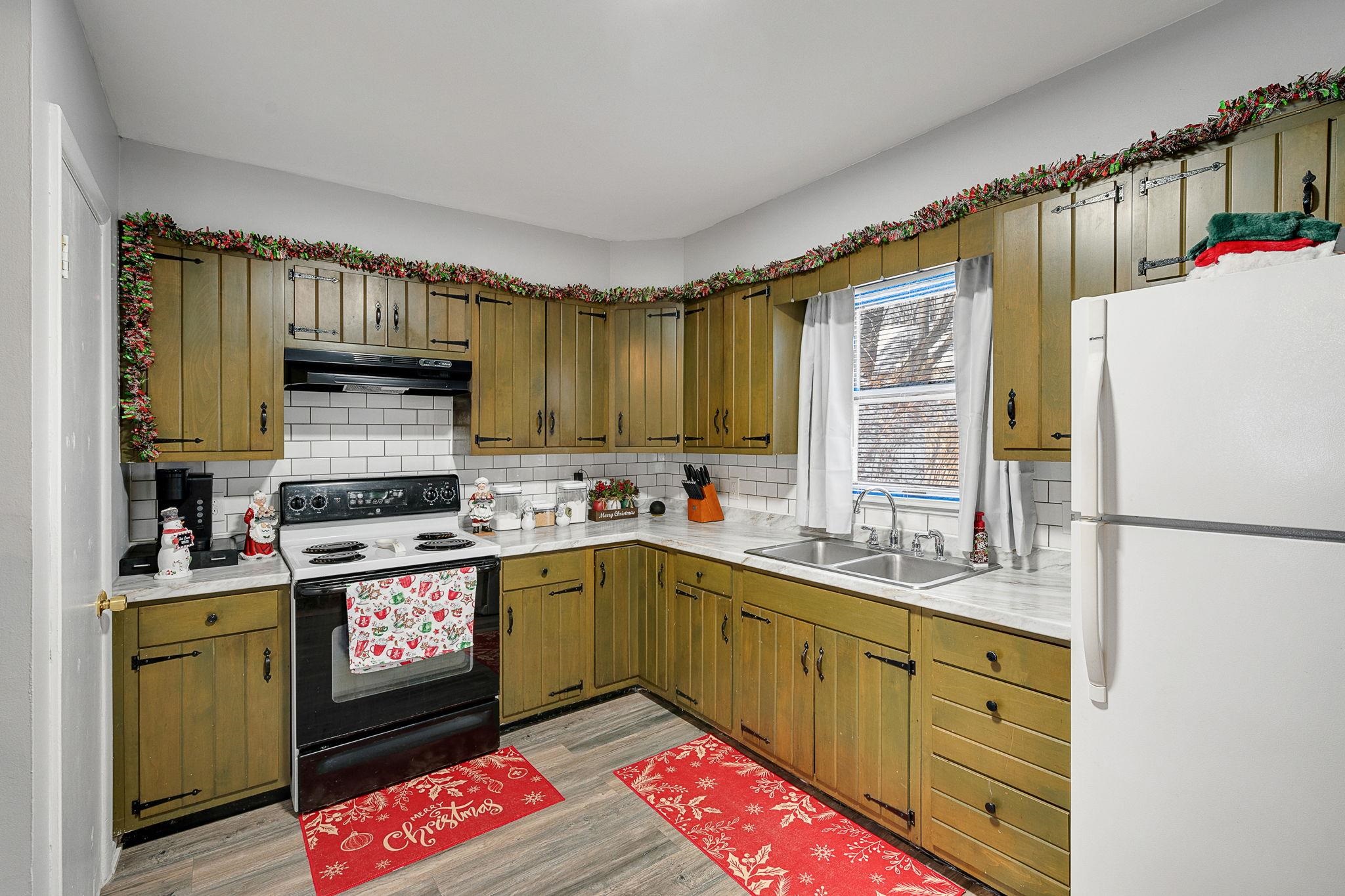 41 Branch Street Barre, VT 05641 - Photo 8 of 33