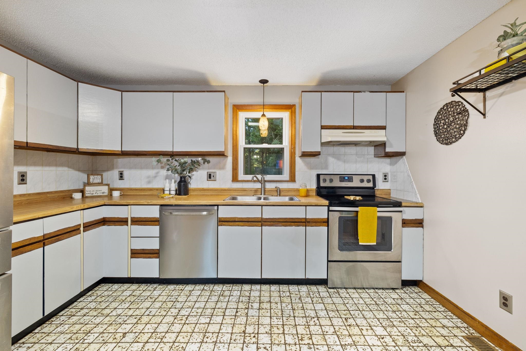 129 Kullgren Road Temple, NH 03084 - Photo 6 of 40