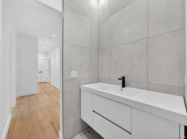 $1,895,000 | 13 Elener Lane, Unit 202, Spring Valley, NY 10977