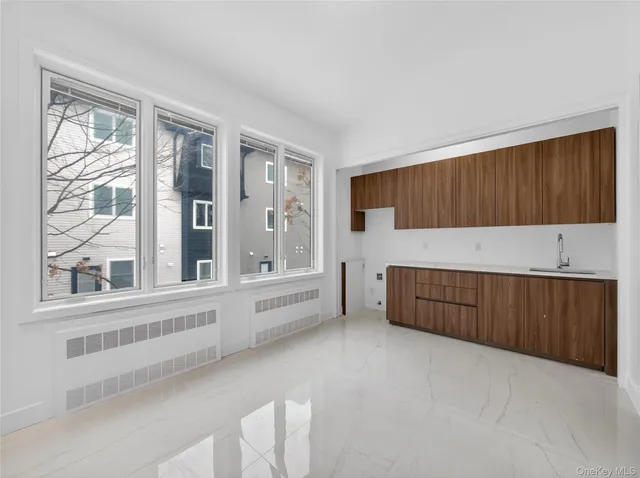 $1,895,000 | 13 Elener Lane, Unit 202, Spring Valley, NY 10977