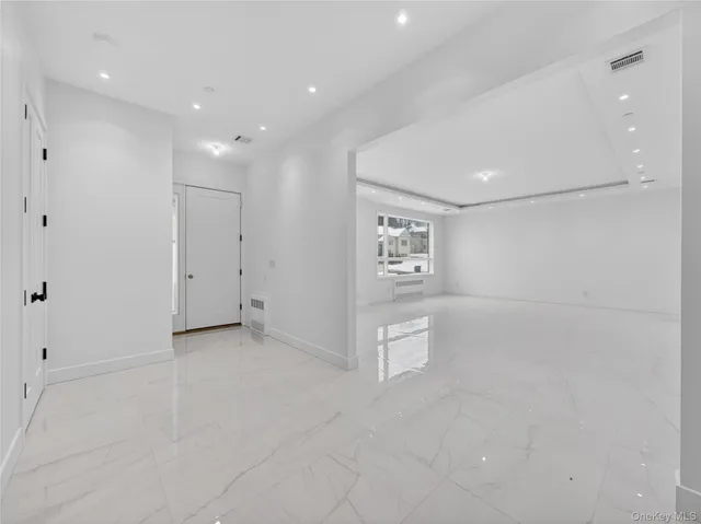 $1,895,000 | 13 Elener Lane, Unit 202, Spring Valley, NY 10977