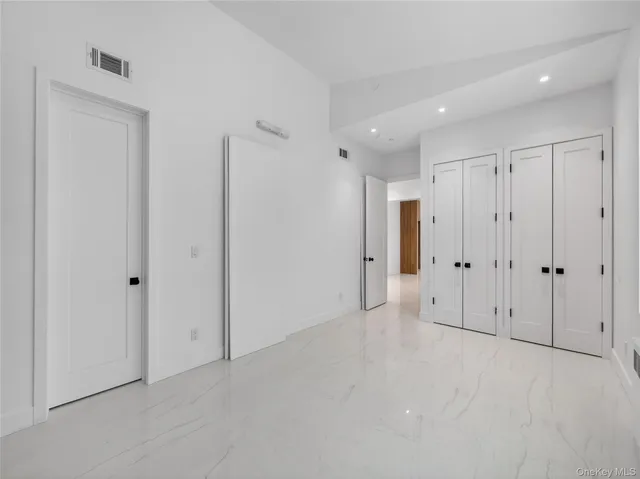 $1,895,000 | 13 Elener Lane, Unit 202, Spring Valley, NY 10977