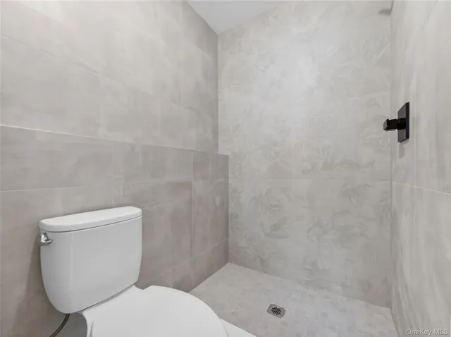 $1,895,000 | 13 Elener Lane, Unit 202, Spring Valley, NY 10977