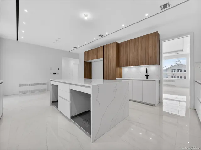 $1,895,000 | 13 Elener Lane, Unit 202, Spring Valley, NY 10977