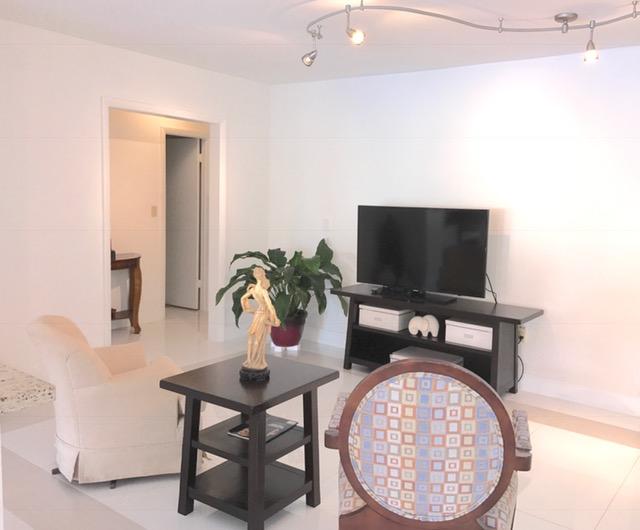 7002 Holly Road Miami Lakes, FL 33014 - Photo 4 of 20 FullSizeRender (58)