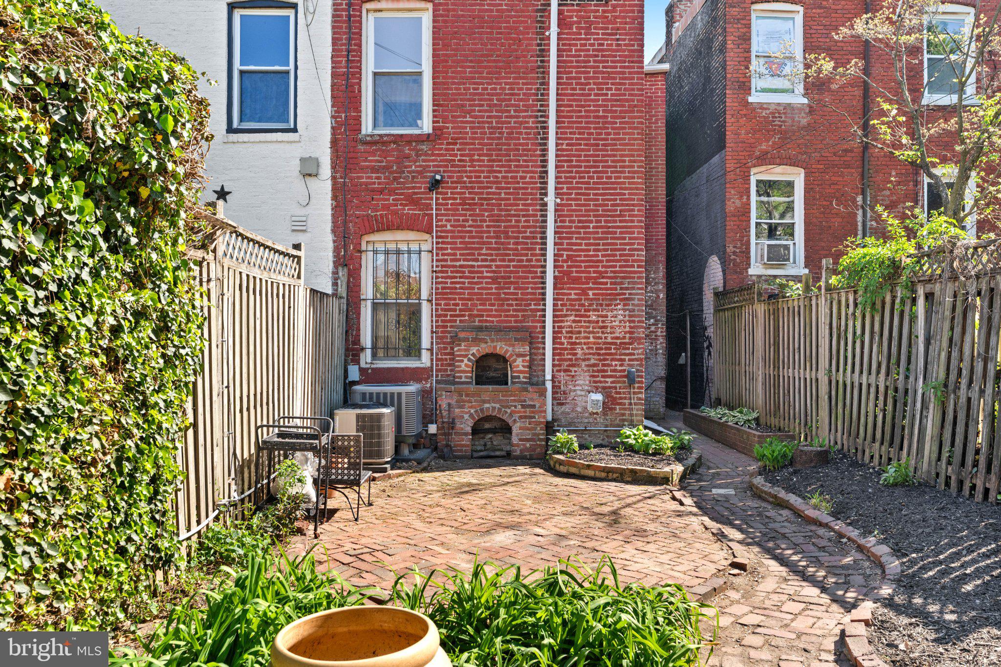 1112 I Street Southeast Washington, DC 20003 - Photo 31 of 42
