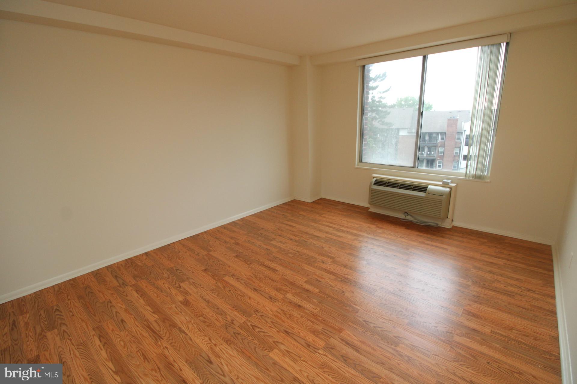 9701 Fields Road, Unit 407 Gaithersburg, MD 20878 - Photo 17 of 29 Bedroom 1
