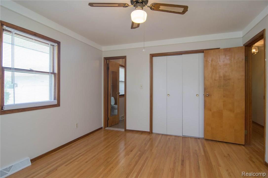 11434 Grafton Road Carleton, MI 48117 - Photo 21 of 50 DSC_0785.jpg