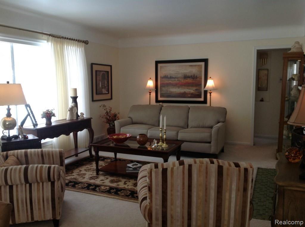 517 West Webster Road Royal Oak, MI 48073 - Photo 11 of 16 Webster Living Rm.jpg