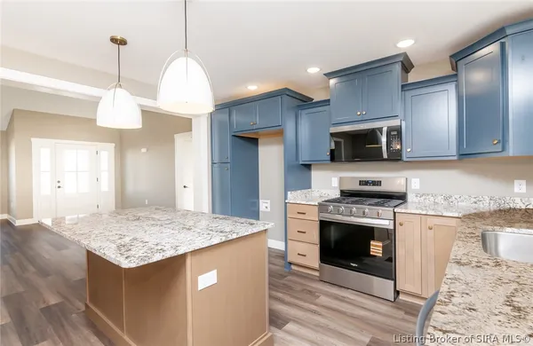 $479,900 | 2430 Ridgewood Court, Unit LOT 915), Jeffersonville, IN 47130