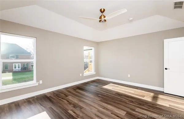 $479,900 | 2430 Ridgewood Court, Unit LOT 915), Jeffersonville, IN 47130