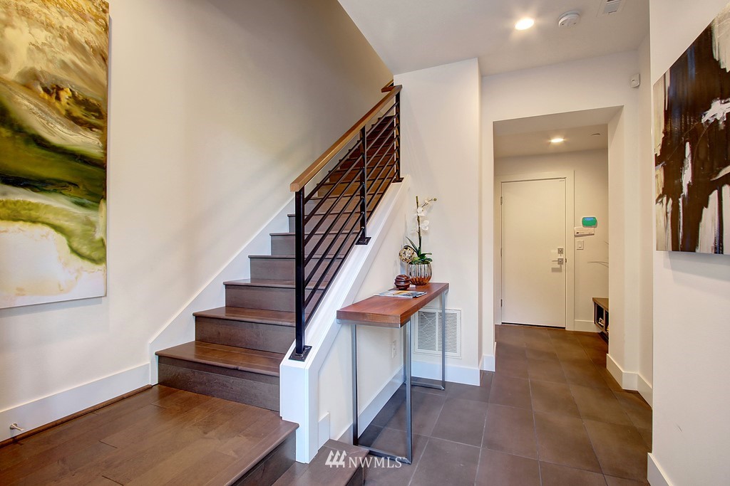 9620 Main Street, Unit 6 Bothell, WA 98011 - Photo 3 of 17