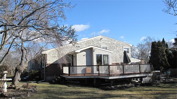 27 Brook Road Marblehead, MA 01945 - Photo 2 of 22 a front view of a house with a yard