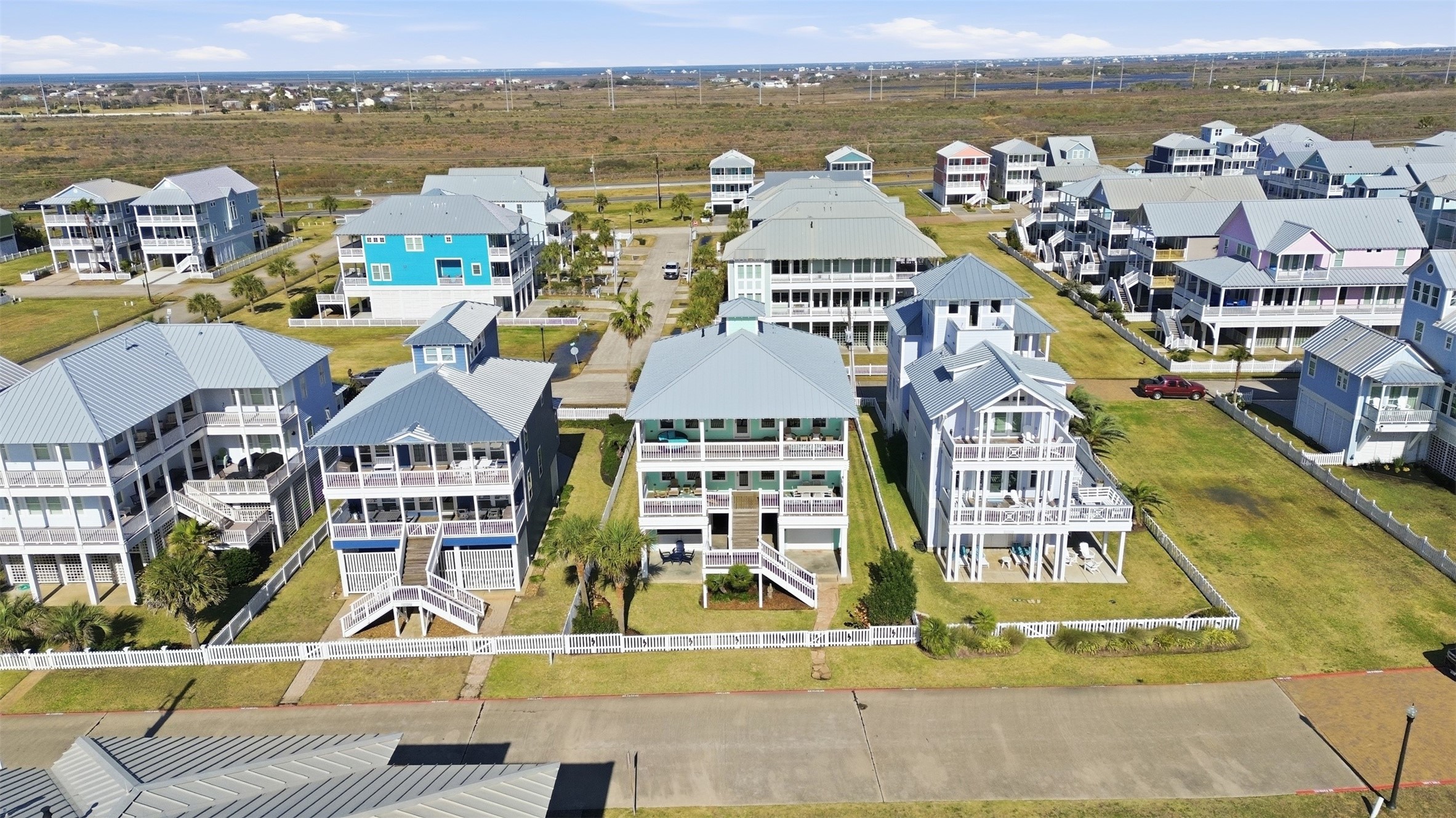 11622 Beachside Galveston, TX 77554 - Photo 37 of 39 Located in Beachside Village a neighborhood of coastal homes and direct beach access.