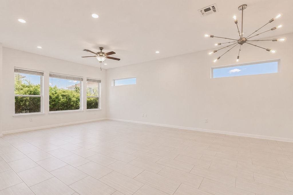16528 Glimmering Road Manor, TX 78653 - Photo 7 of 23