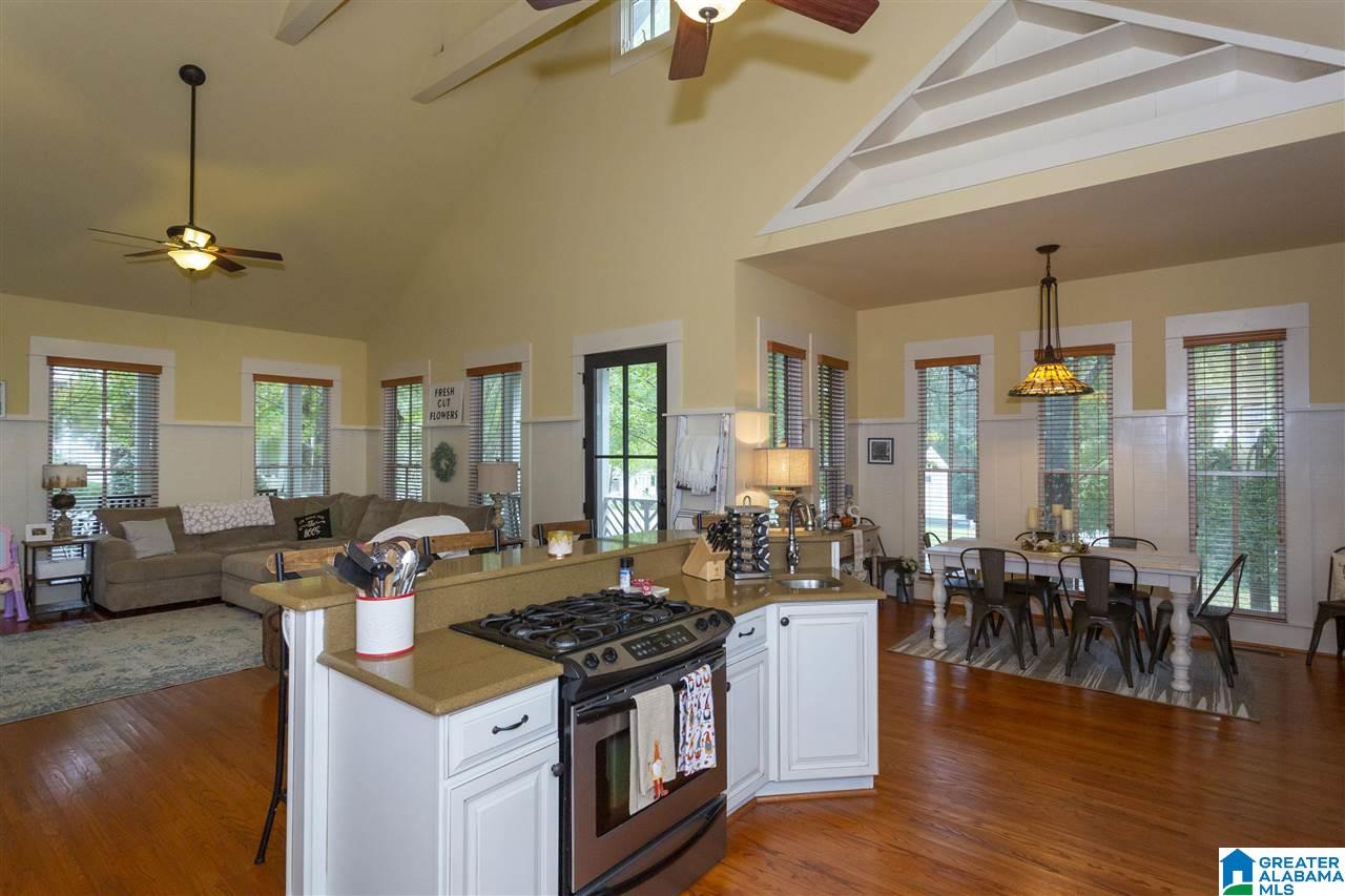 166 Oak Circle Hayden, AL 35079 - Photo 20 of 43