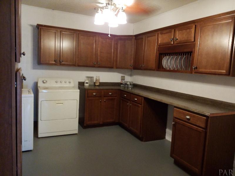 4244 Jernigan Road Pace, FL 32571 - Photo 8 of 19