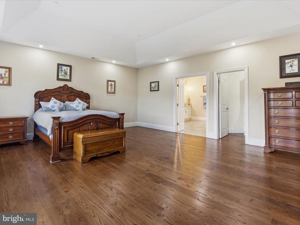 12107 Glen Mill Road Potomac, MD 20854 - Photo 12 of 44