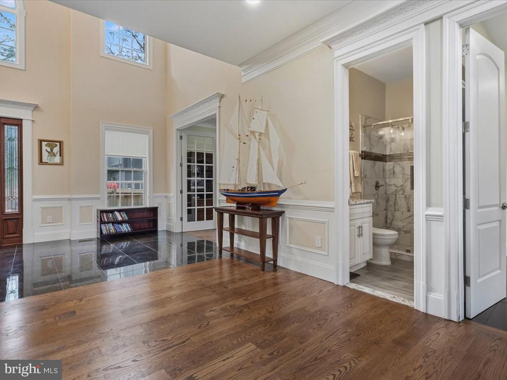12107 Glen Mill Road Potomac, MD 20854 - Photo 18 of 44