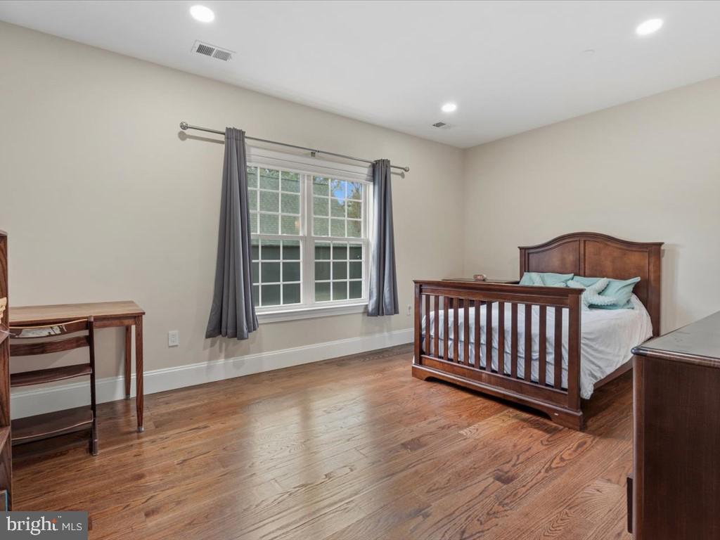 12107 Glen Mill Road Potomac, MD 20854 - Photo 22 of 44