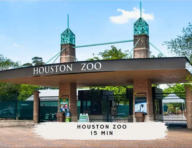 $3,400 | 4001 Dallas Street, Unit A, Houston, TX 77023