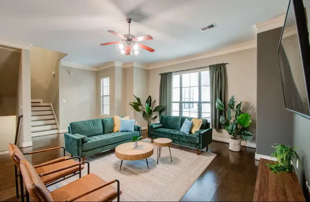 $3,400 | 4001 Dallas Street, Unit A, Houston, TX 77023