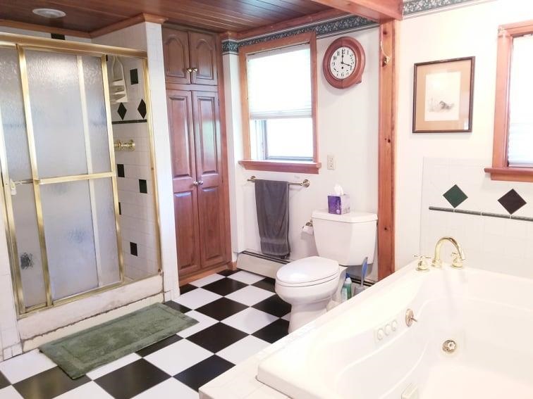 311 East River Road Flushing, MI 48433 - Photo 44 of 76 50058604-43.JPG