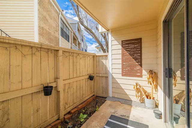 $109,000 | 2750 Holly Hall Street, Unit 1216, Houston, TX 77054