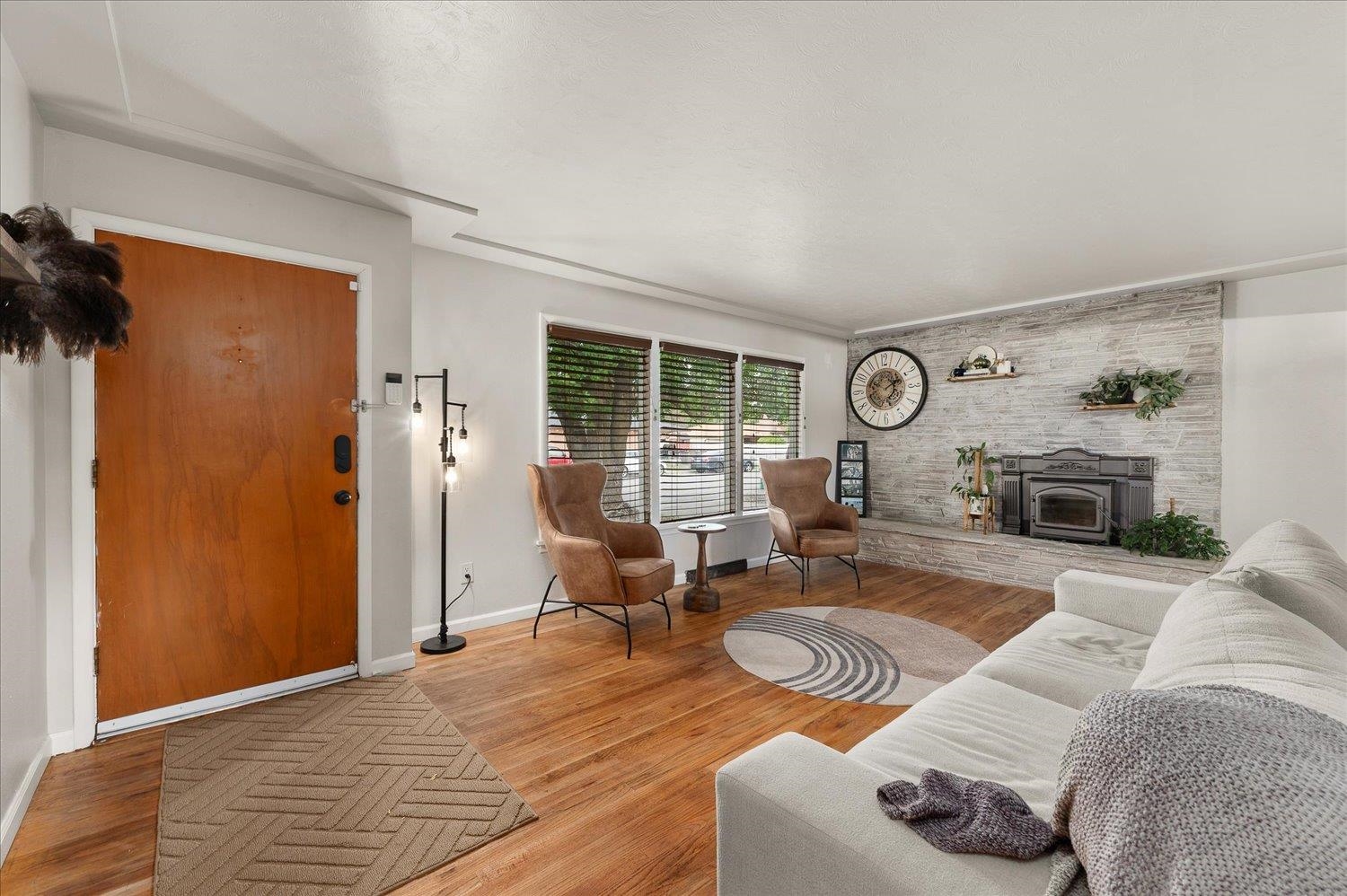 2520 North Bessie Road Spokane Valley, WA 99212 - Photo 5 of 35 Gallery Image 5