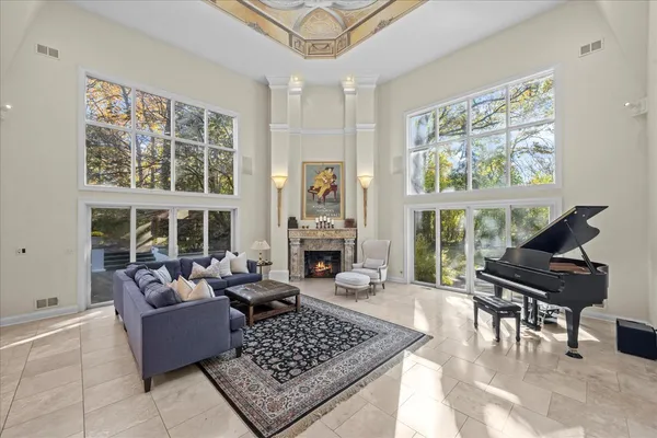$2,199,000 | 1315 Abington Cambs Drive, Lake Forest, IL 60045